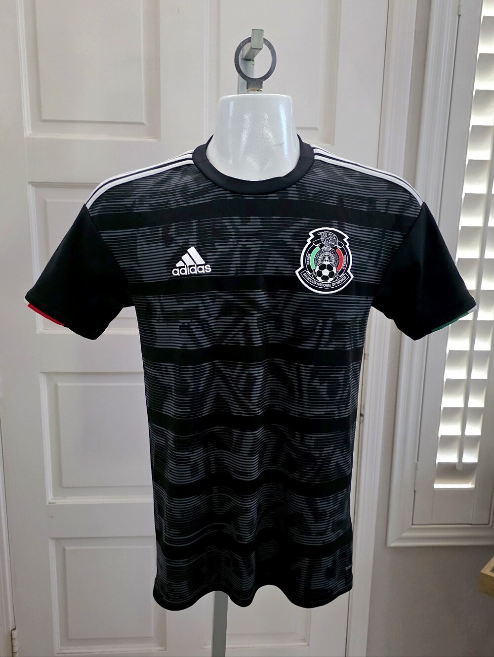 Mexico National Team 2019 Adidas Rare Black Soccer Jersey size Small youth women